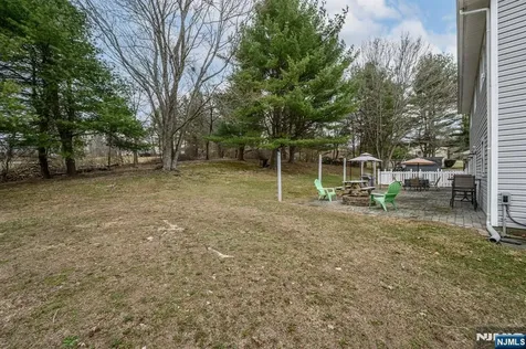 1 Running Hills Drive Newton NJ 07860