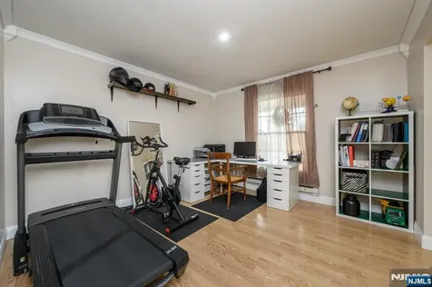1 Running Hills Drive Newton NJ 07860
