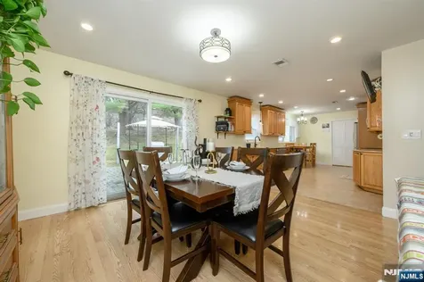 1 Running Hills Drive Newton NJ 07860