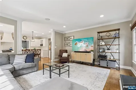 191 Hillside Avenue Wyckoff NJ 07481