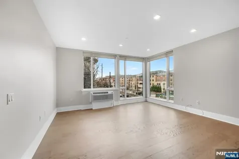 7101 River Road North Bergen NJ 07047