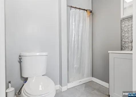 61 Cutler Street Newark NJ 07104