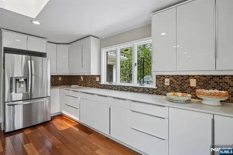 35 Grandview Avenue Upper Saddle River NJ 07458