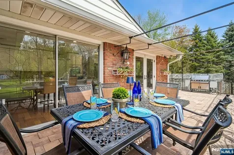 35 Grandview Avenue Upper Saddle River NJ 07458