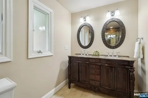 35 Grandview Avenue Upper Saddle River NJ 07458