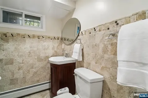 35 Grandview Avenue Upper Saddle River NJ 07458