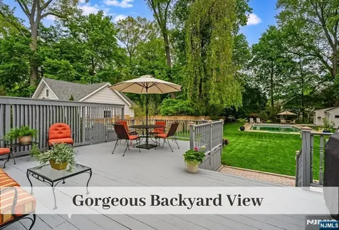 76 Carlton Avenue Ho-ho-kus NJ 07423
