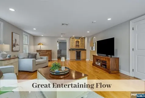 76 Carlton Avenue Ho-ho-kus NJ 07423