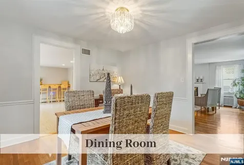 76 Carlton Avenue Ho-ho-kus NJ 07423