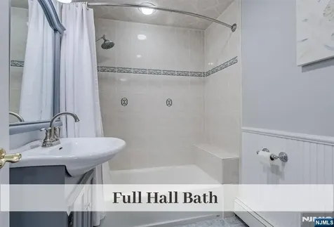 76 Carlton Avenue Ho-ho-kus NJ 07423