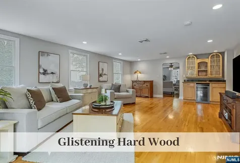 76 Carlton Avenue Ho-ho-kus NJ 07423