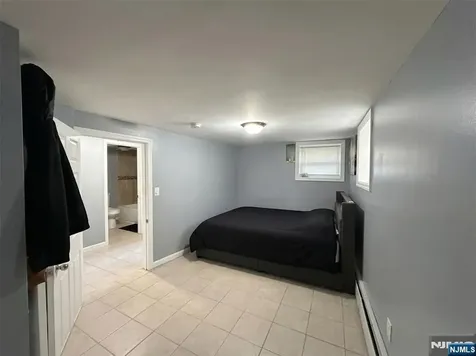 237-239 6th Avenue Newark NJ 07107