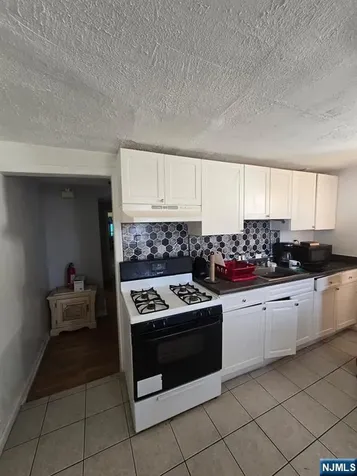 1052 Grove Street Irvington NJ 07111