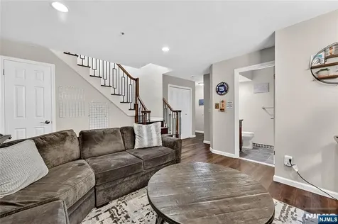 224 Cambridge Drive Ramsey NJ 07446