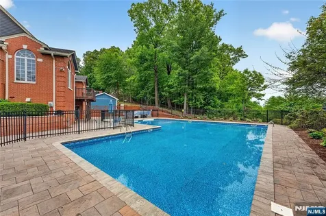 224 Cambridge Drive Ramsey NJ 07446