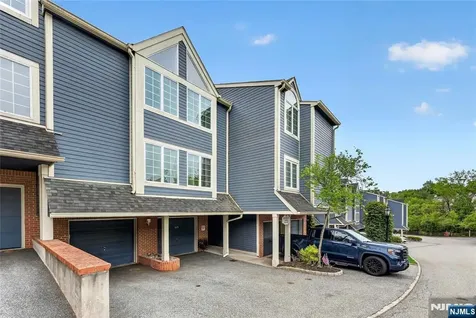 224 Cambridge Drive Ramsey NJ 07446