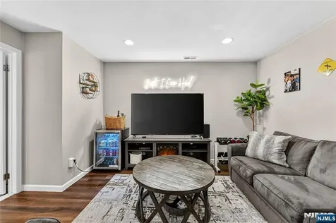 224 Cambridge Drive Ramsey NJ 07446