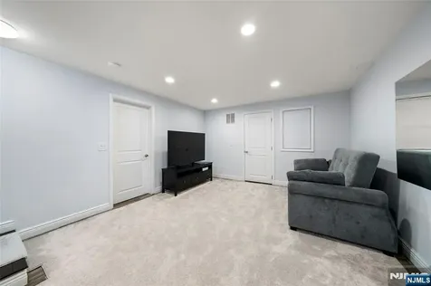 15 Clinton Street Norwood NJ 07648