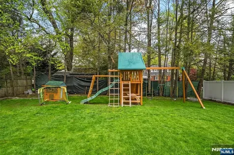 15 Clinton Street Norwood NJ 07648