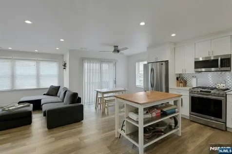 779 Riverside Avenue Lyndhurst NJ 07071