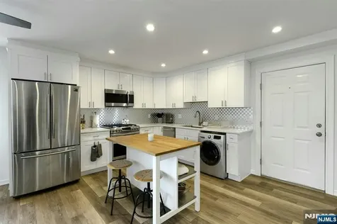 779 Riverside Avenue Lyndhurst NJ 07071