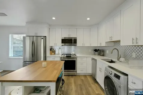 779 Riverside Avenue Lyndhurst NJ 07071
