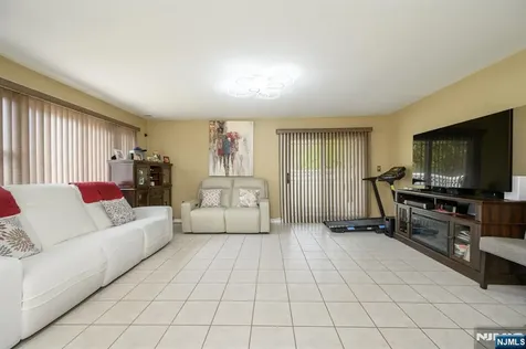 235 Dakota Street Paterson NJ 07503
