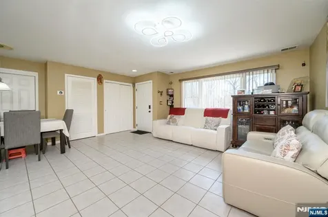 235 Dakota Street Paterson NJ 07503