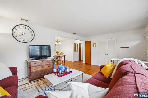 284 Madison Avenue Cresskill NJ 07626