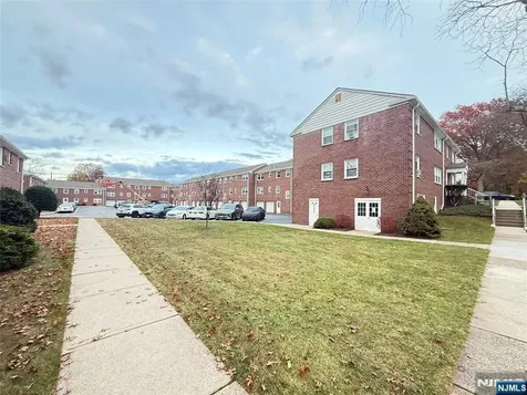 293 Bogert Road River Edge NJ 07661