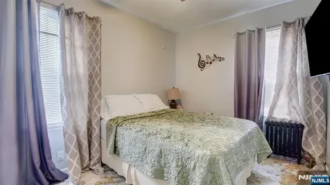 18 Mckay Avenue East Orange NJ 07018
