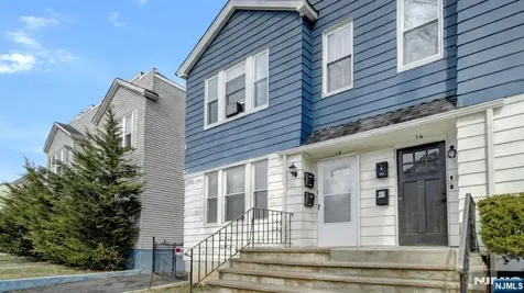 18 Mckay Avenue East Orange NJ 07018