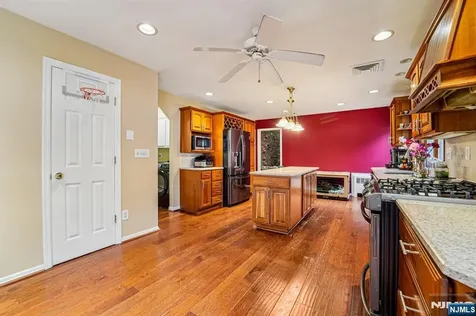 51 Catherine Street Bloomingdale NJ 07403