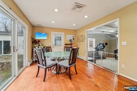 51 Catherine Street Bloomingdale NJ 07403