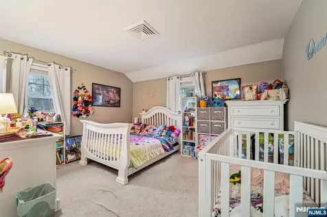 51 Catherine Street Bloomingdale NJ 07403