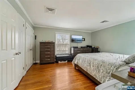 51 Catherine Street Bloomingdale NJ 07403