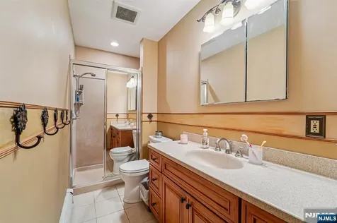 51 Catherine Street Bloomingdale NJ 07403