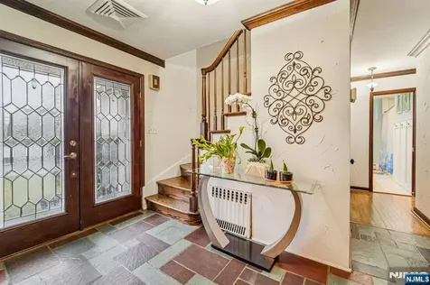 51 Catherine Street Bloomingdale NJ 07403