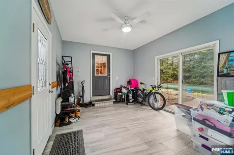 51 Catherine Street Bloomingdale NJ 07403