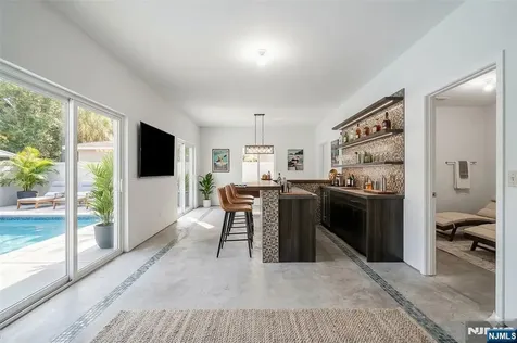 51 Catherine Street Bloomingdale NJ 07403