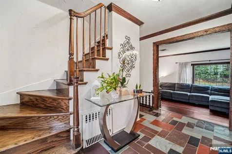 51 Catherine Street Bloomingdale NJ 07403