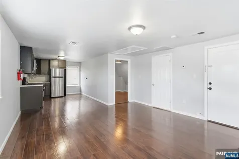 59-61 Farley Avenue Newark NJ 07108