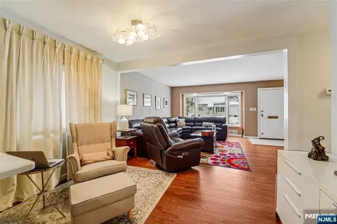470 Capitol Road New Milford NJ 07646