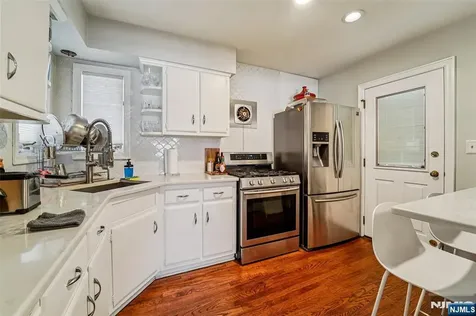 470 Capitol Road New Milford NJ 07646