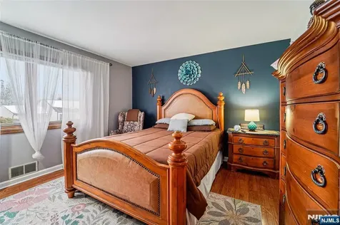 470 Capitol Road New Milford NJ 07646