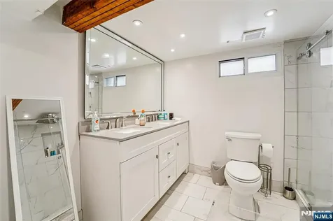 470 Capitol Road New Milford NJ 07646