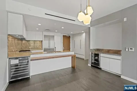 320 Adolphus Avenue Cliffside Park NJ 07010