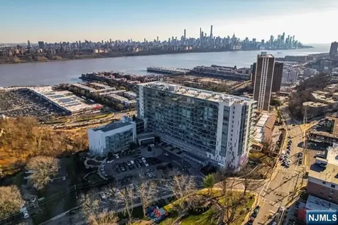 320 Adolphus Avenue Cliffside Park NJ 07010