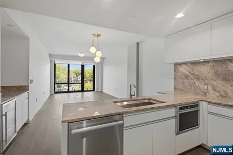 320 Adolphus Avenue Cliffside Park NJ 07010