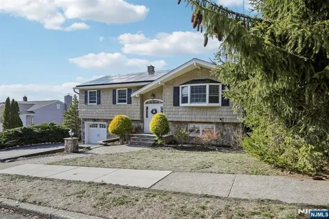 27 Borman Drive Wanaque NJ 07465